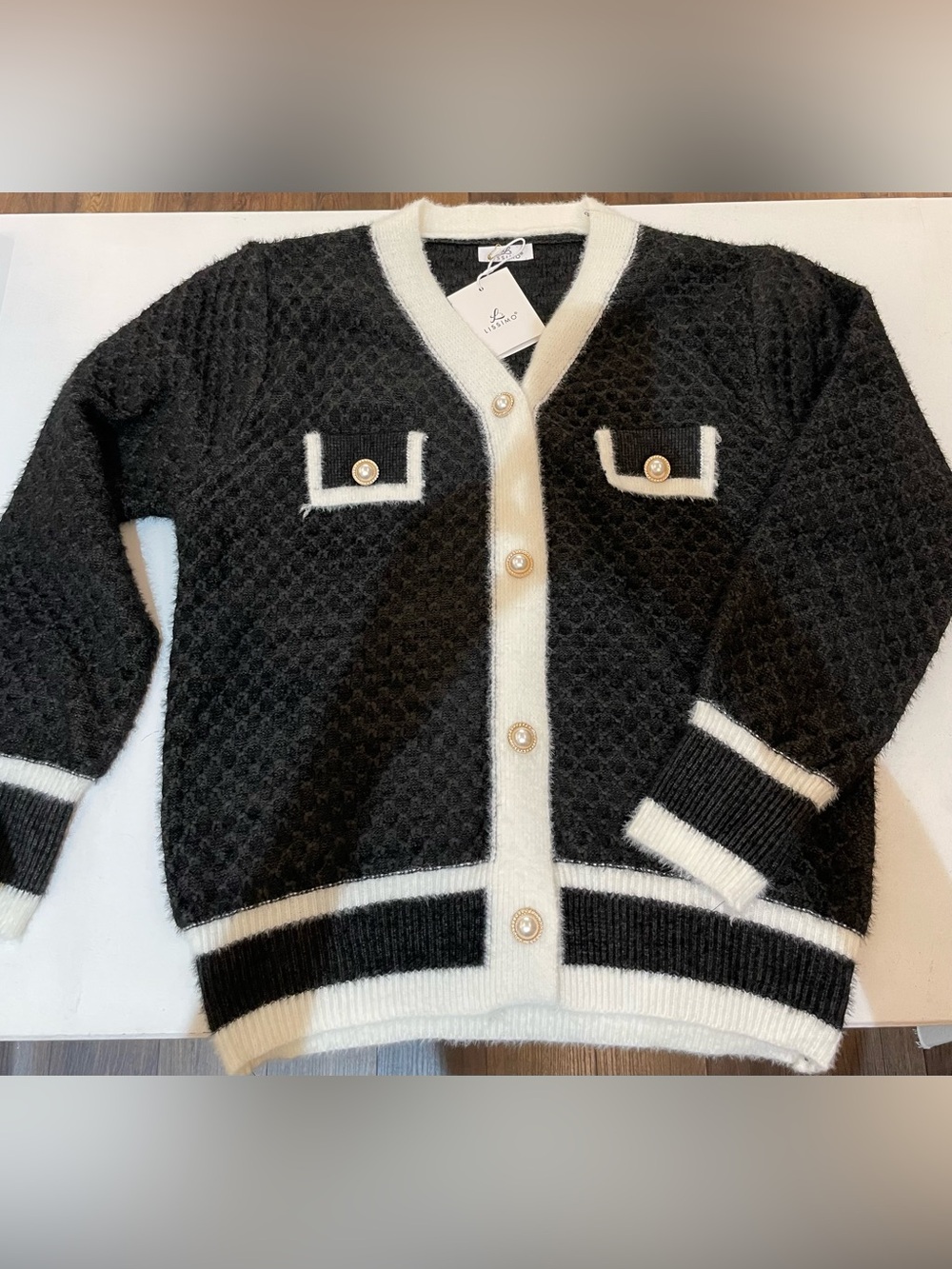Chic Contrast Black & Cream Button-Front Cardigan